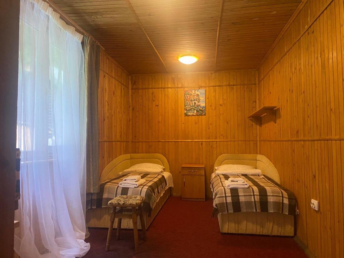 Hotel Vilni Vitry à Osmoloda Extérieur photo