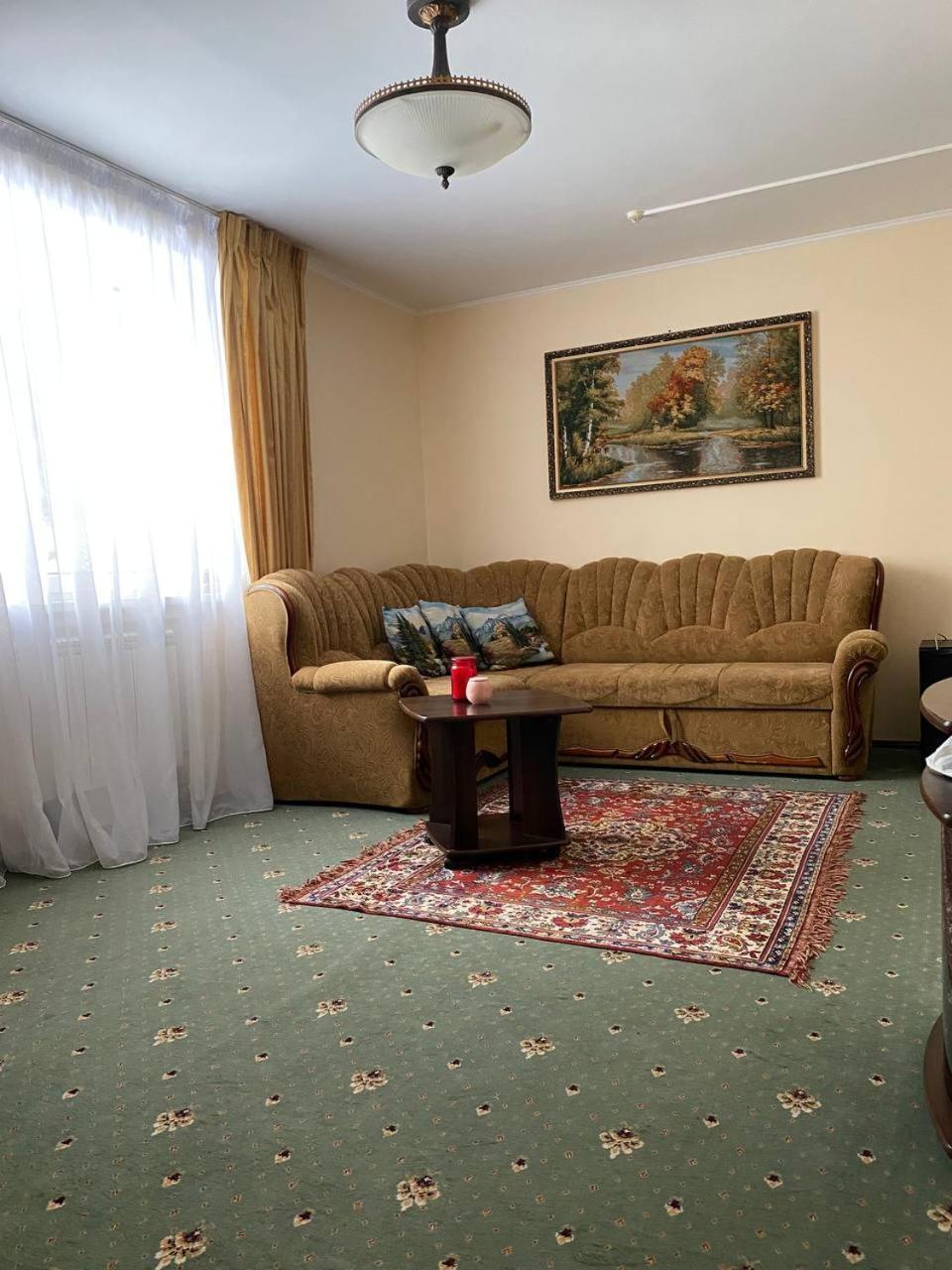 Hotel Vilni Vitry à Osmoloda Extérieur photo
